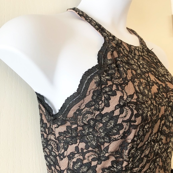 Lovely Evanka Trump Black and Beige Floral Lace Dress Size: 6 - Picture 4 of 12